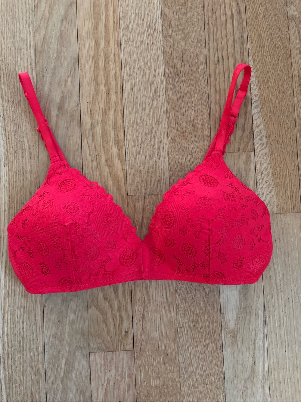 Aerie Wireless Red Lace Lightly Lined Bra